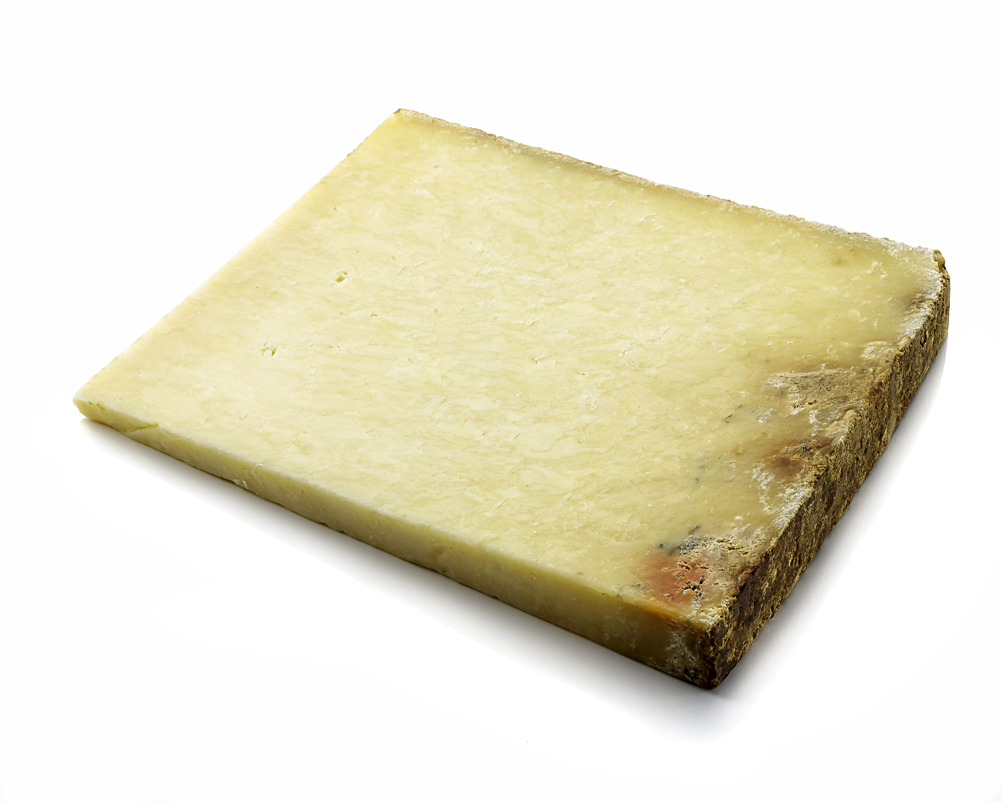 cantal-pasta-prensada-vaca-cruda-